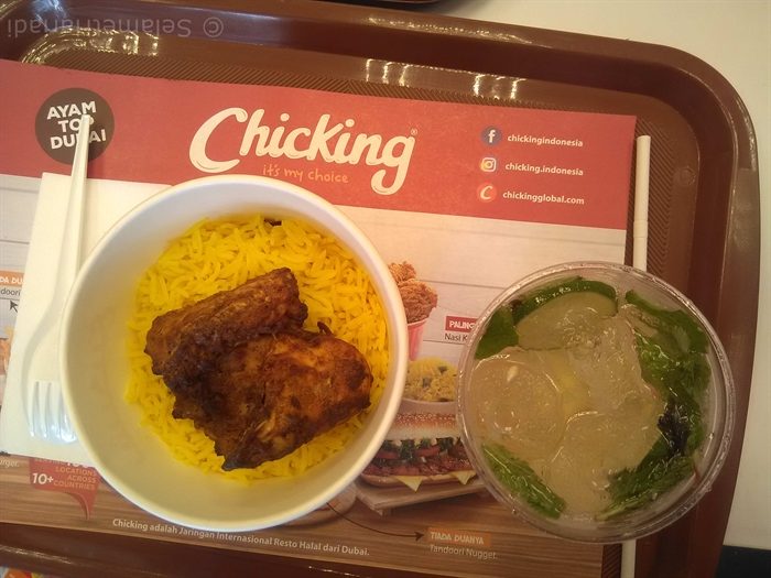 Nasi Briyani, Grilled Chicken dan Dubai Breeze Chicking Surabaya, Indonesia (dok. pribadi)