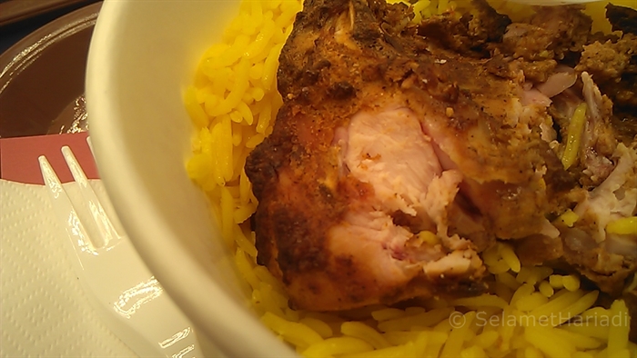 Nasi Briyani dan Grilled Chicken Chicking Indonesia (dok. pribadi)