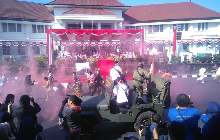 Festival Kendaraan Hias 2018 kota Malang Drama Musik kolosal selamethariadi.com