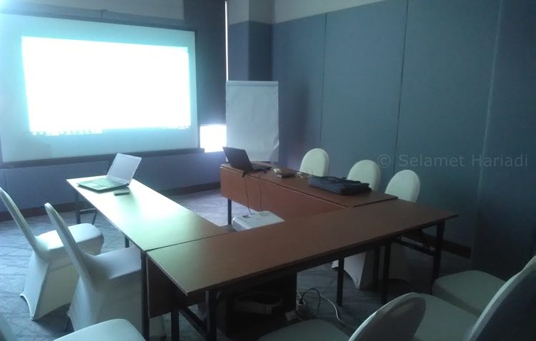 Meeting Room : Sawunggaling (dok. pribadi)