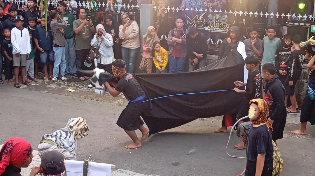 seni bantengan batu